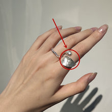 Load image into Gallery viewer, The Trapezoid Square Ring